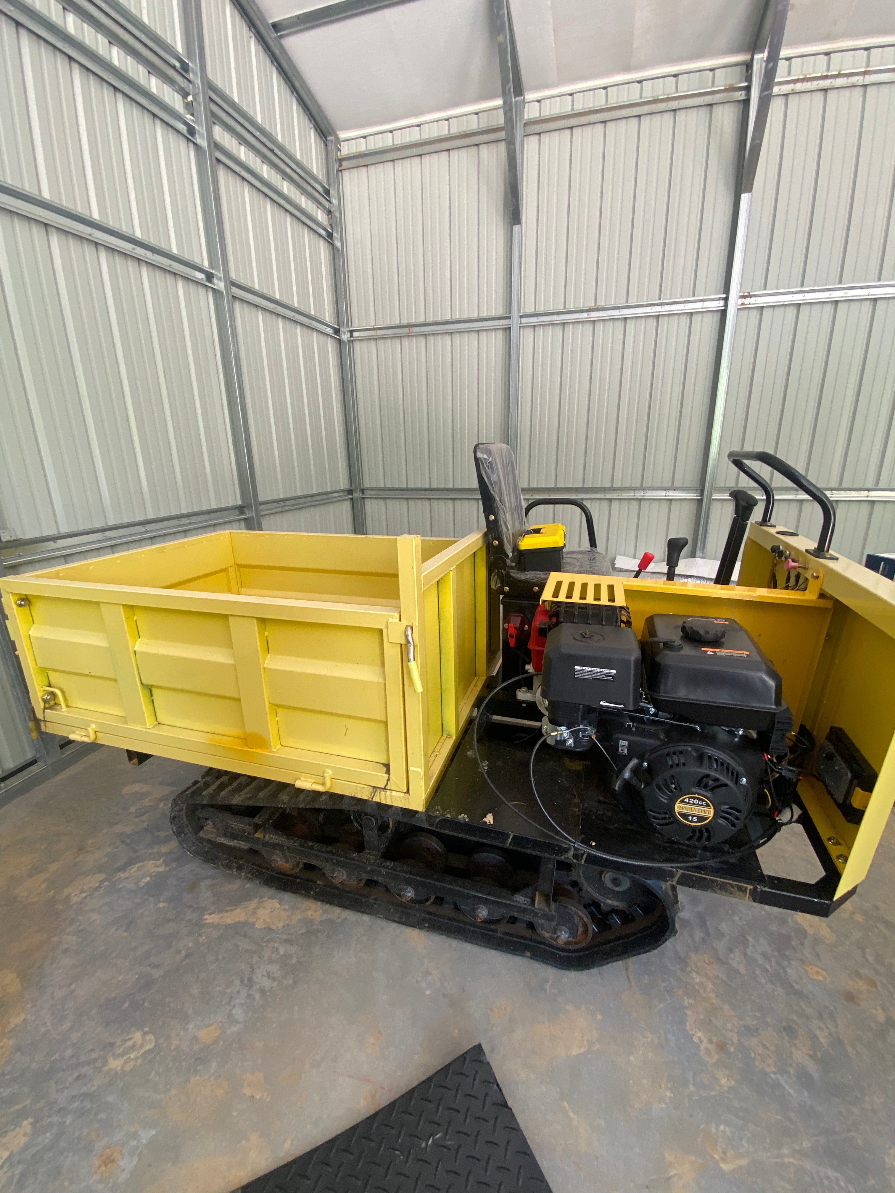 CD25 Ride-On Crawler Dumper